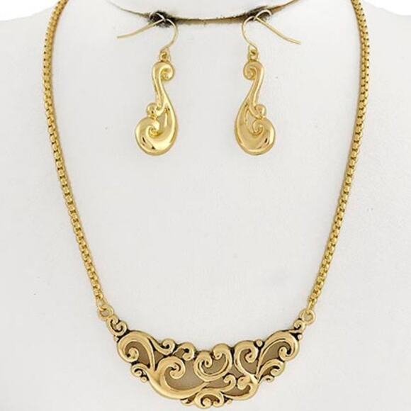 Antique Gold Tone Filigree Necklace & Earring Set - Picture 1 of 3